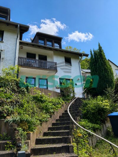Modernisiertes Einfamilienhaus mit Einliegerwohnung und schöner Aussicht!, 53489 Sinzig, Einfamilienhaus