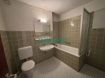 Badezimmer - Großzügige 2-Zimmer Wohnung mit Potenzial!