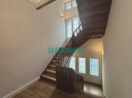 Treppenhaus - Kernsanierte 3-Zimmer Altbauwohnung mit Charmé!