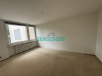 Schlafzimmer - 3-Zimmer Wohnung mit schöner Loggia und Potential – Mit Einbauküche & TG-Stellplatz!