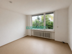Gästezimmer - 3-Zimmer Wohnung mit schöner Loggia und Potential – Mit Einbauküche & TG-Stellplatz!