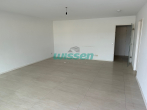 Wohnzimmer - Logenblick auf den Rhein! Gepflegte frisch renovierte 2 Zimmer Wohnung!