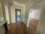 Diele - Erstbezug nach Kernsanierung! Energieeffiziente 3-Zimmer Wohnung – Wohnen in der Altbau-Villa!