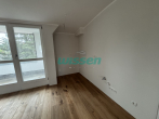 Platz für eine Küchenzeile - Erstbezug nach Kernsanierung! Energieeffiziente 3-Zimmer Wohnung – Wohnen in der Altbau-Villa!