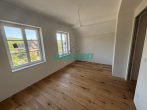 Schlafzimmer - Erstbezug nach Kernsanierung! Energieeffiziente 3-Zimmer Wohnung – Wohnen in der Altbau-Villa!