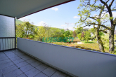 3-Zimmer-Wohnung mit zwei Bädern und einem Ausblick ins Grüne! - Balkon mit Ausblick