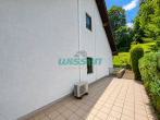 Terrasse zur Seite - Modernisiertes Einfamilienhaus mit Einliegerwohnung und schöner Aussicht!