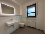 Gäste-WC EG - Modernisiertes Einfamilienhaus mit Einliegerwohnung und schöner Aussicht!