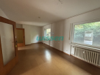 Teilbares Schlafzimmer - Kapitalanlage mit Entwicklungspotential: 3-Familienhaus in der Grafschaft!